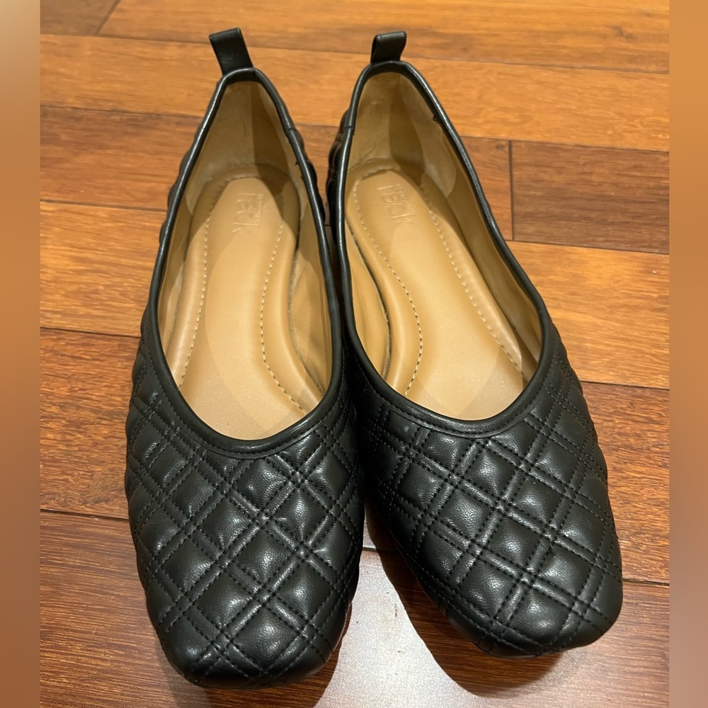 Elegant Black Quilted Women's Loafers